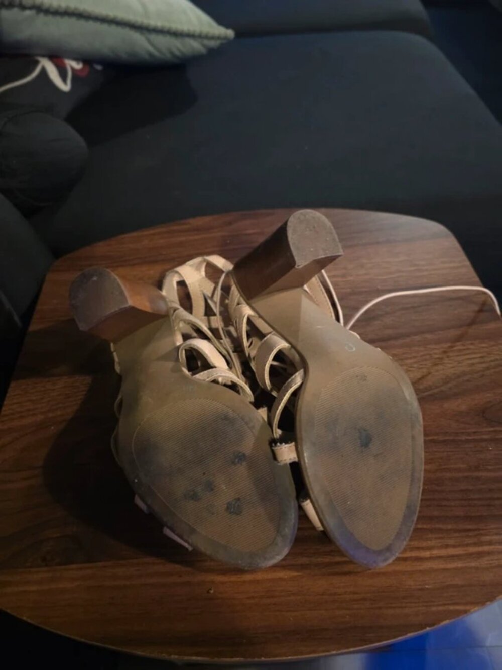 heels - Picture 2 of 2